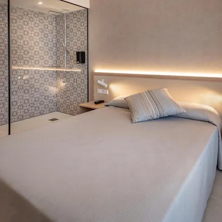 Alhambra 4*