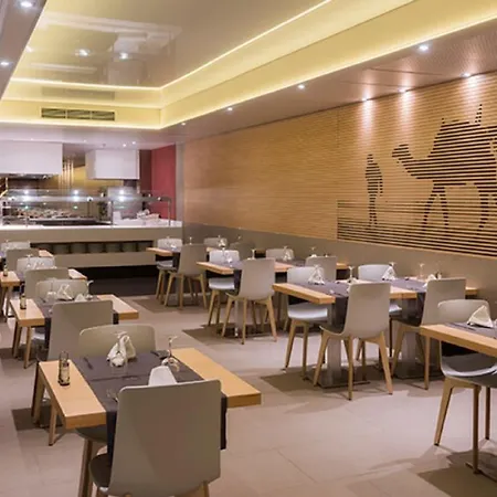 Alhambra 4* Santa Susanna