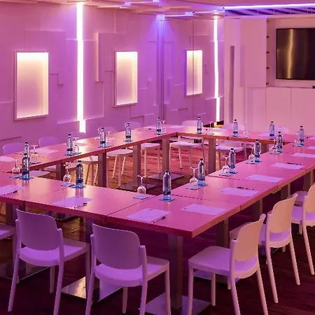 Alhambra Hotel 4*