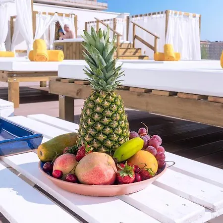 Hotell Alhambra 4*