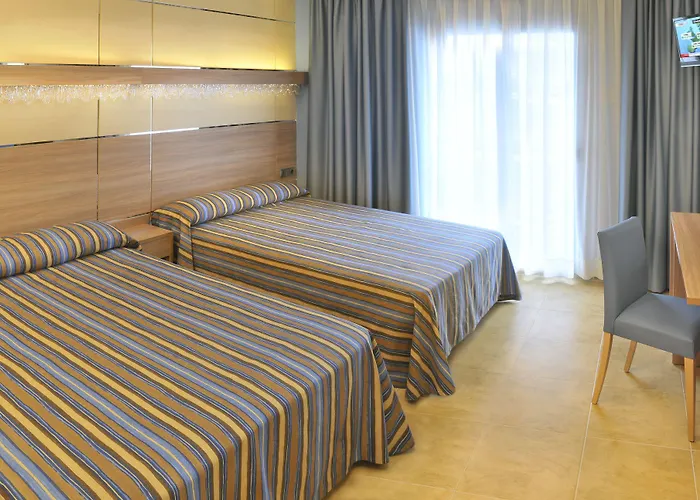 Alhambra Otel 4*