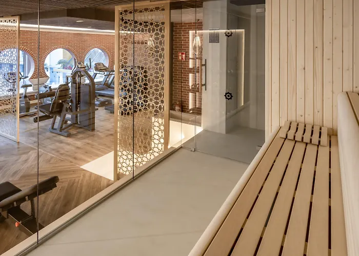 Alhambra Otel Santa Susanna