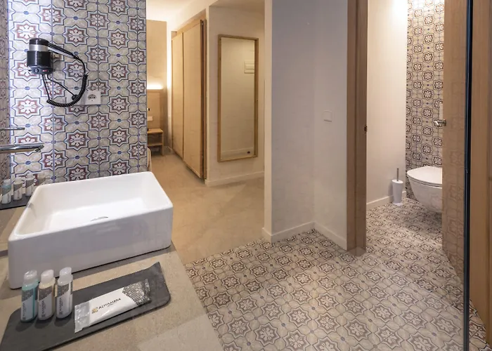 Otel Alhambra