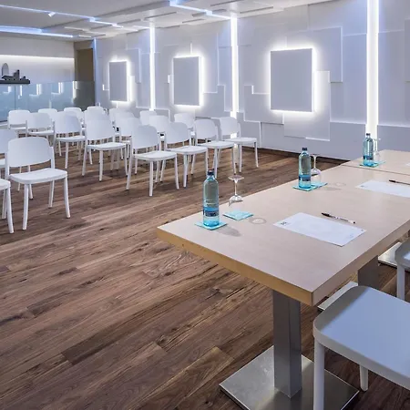 Alhambra 4* Santa Susanna